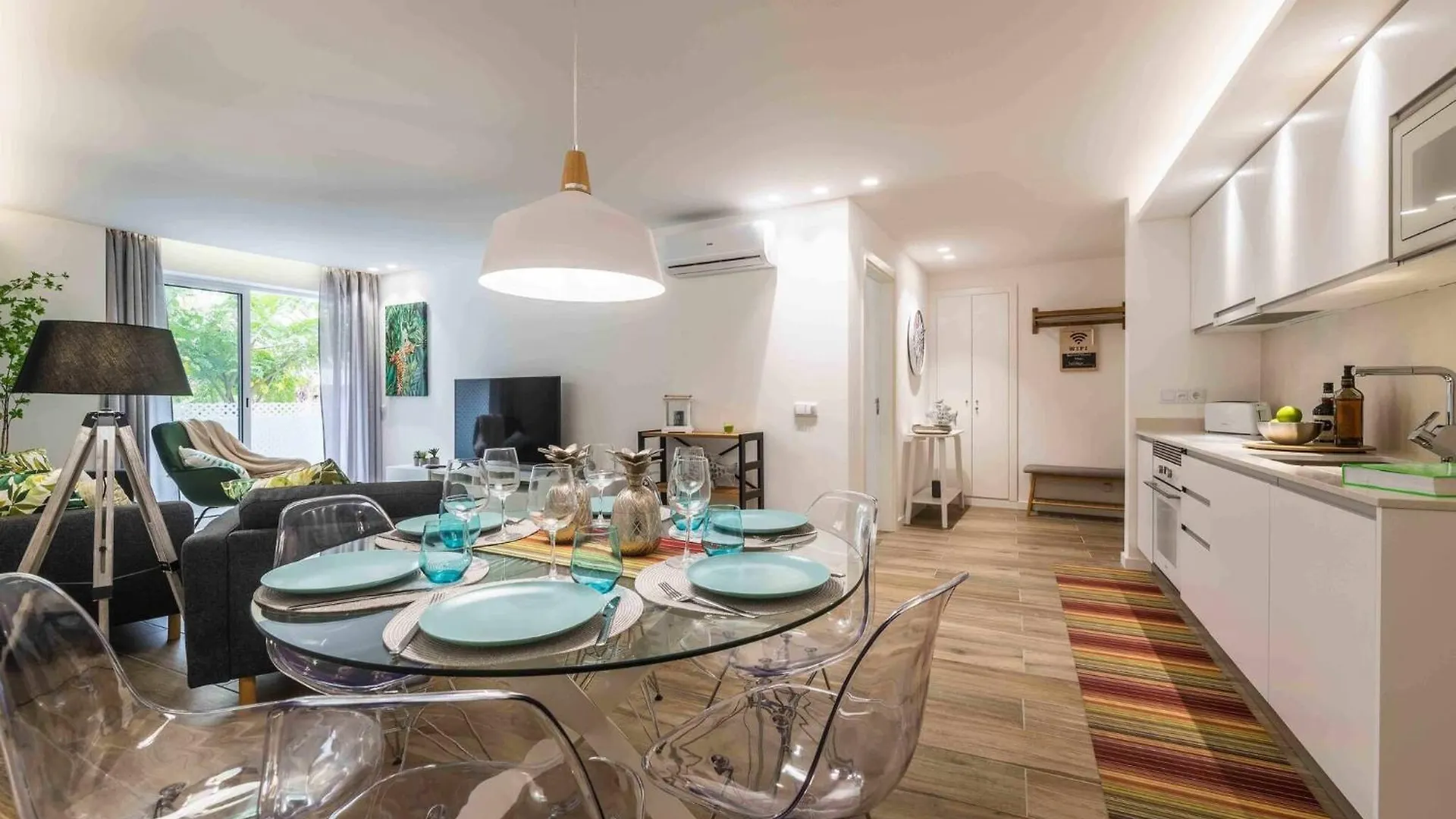 Downtown Albufeira 3-Bedroom Luxury Apartment 0*,  Portugal